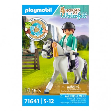  CHAMPIONNE D'EQUITATION